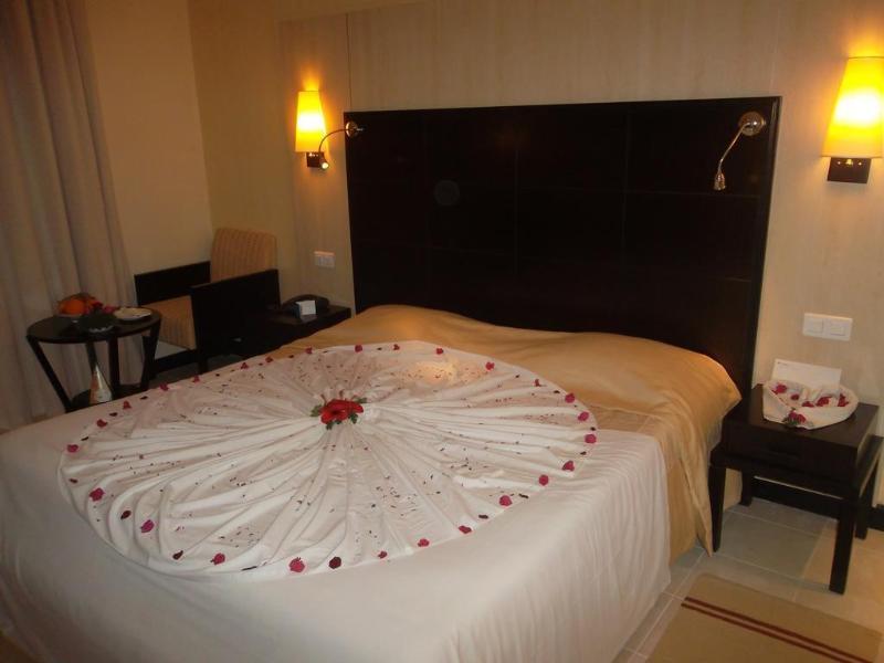 Aziza Golf & (adults Only) Hotel